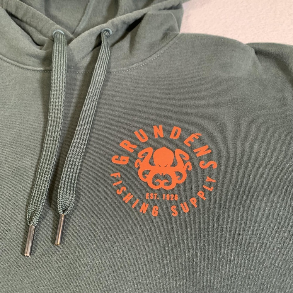 Grundens Hoodie Mens Small Green Pullover Fleece Sweatshirt Fishing Graphic - Picture 3 of 15